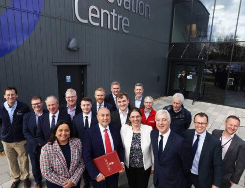 Minister for Science witnesses world leading innovation at Westcott Space Cluster